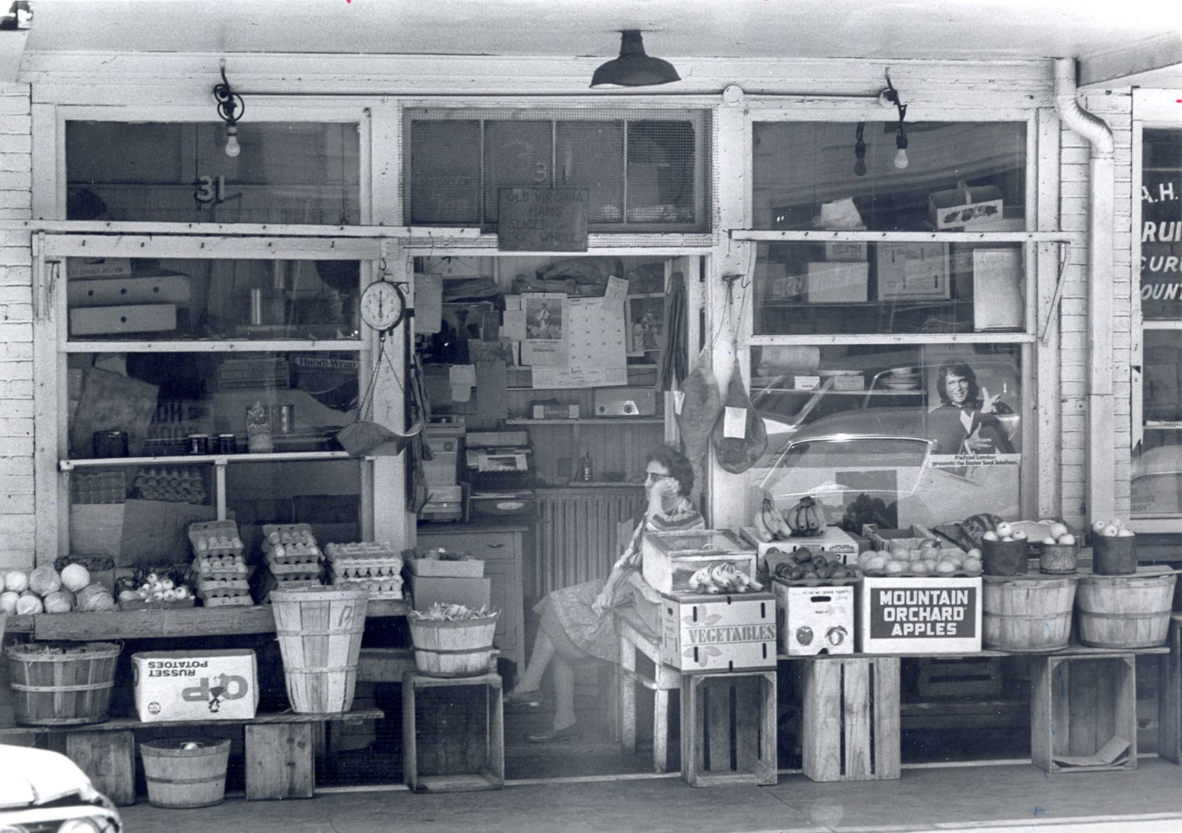 Market waiting for customers